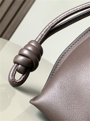 Loewe Medium Flamenco clutch in nappa calfskin