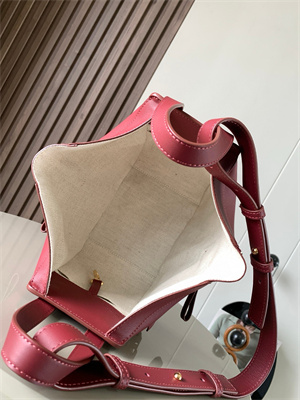 Loewe Compact Hammock bag in Classic calfskin