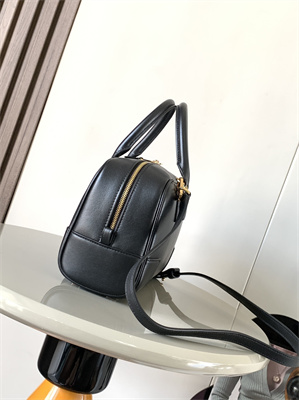 Loewe Amazona 23 Bag In Nappa Calfskin Black