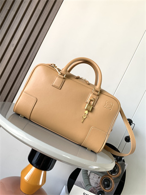 Loewe Amazona 23 Bag In Nappa Calfskin Brown