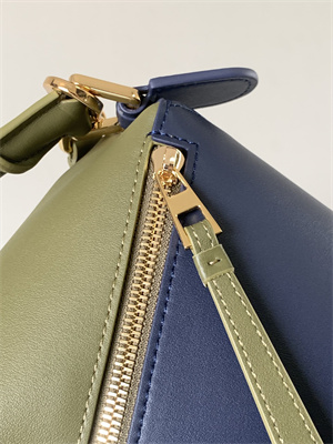 Loewe Small Puzzle Bag In Classic Calfskin
