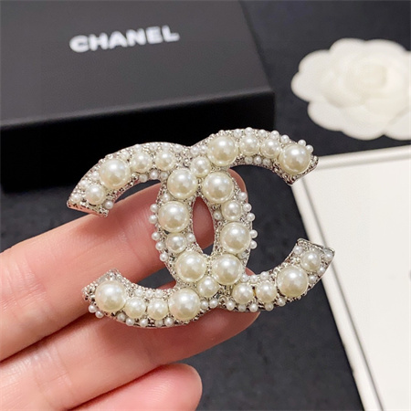 Chanel Brooch 33183