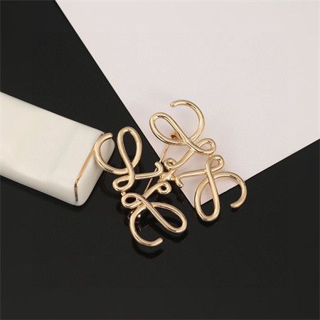 Loewe Brooch 33241