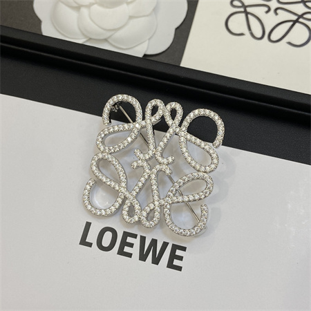 Loewe Brooch 33243