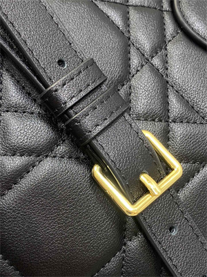 CD Groove 25 Bag Macrocannage Calfskin Black