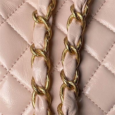 Chanel CLUTCH WITH CHAIN Lambskin Gold-Tone Metal Pink AP4028