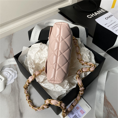 Chanel CLUTCH WITH CHAIN Lambskin Gold-Tone Metal Pink AP4028