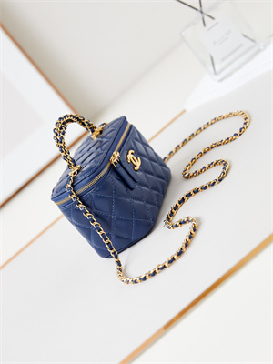 Cha.nel Clutch With Chain Shiny Lambskin & Gold-Tone Metal Blue AP4168