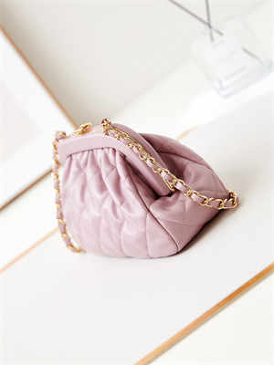 Cha.nel Clutch Lambskin & Gold-Tone Metal Pink AS4717