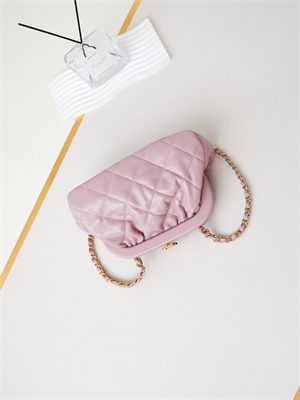 Cha.nel Clutch Lambskin & Gold-Tone Metal Pink AS4717