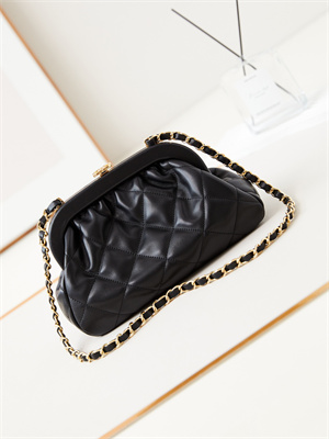Cha.nel Clutch Lambskin & Gold-Tone Metal Black AS4717