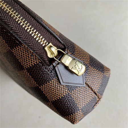 L.V Cosmetic Pouch GM Damier Ebene M47353