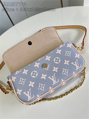 L.V  WALLET ON CHAIN IVY Monogram coated canvas Parisian M12778