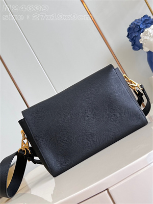 L.V Soft Twist Calfskin Black M24639