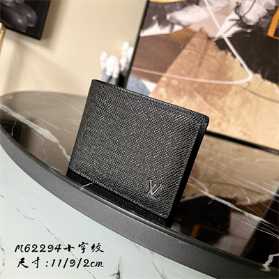 L.V Slender Wallet Taiga cowhide leather Black M62294