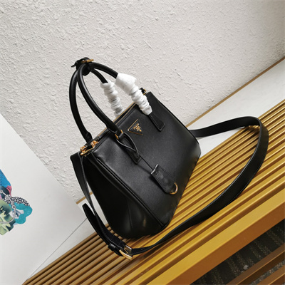 Prada Medium Galleria  leather bag Black Color 1BA863