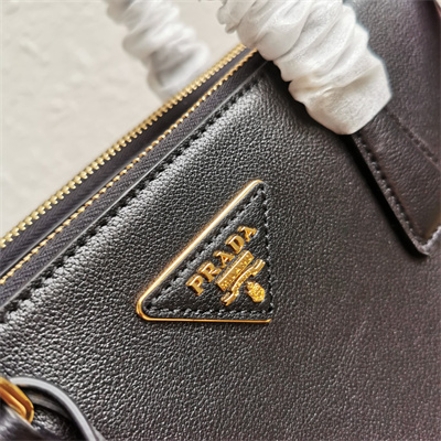 Prada Medium Galleria  leather bag Black Color 1BA863