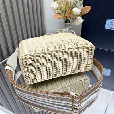 Prada Medium wicker and linen blend tote bag Tan/White 1BG835