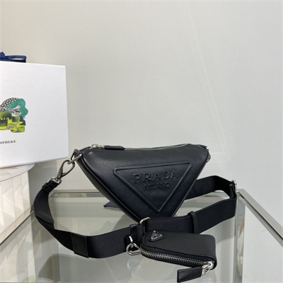 Prada Triangle leather shoulder bag Black Color 1BH190