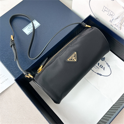 Prada Re-Nylon pouch Black Color 1NE058