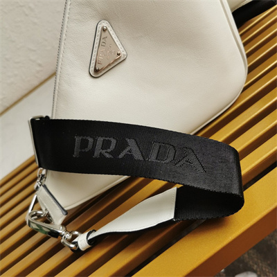 Prada Triangle leather shoulder bag White Color 2VH155