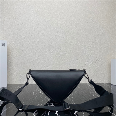 Prada Triangle leather shoulder bag Black Color 2VH155
