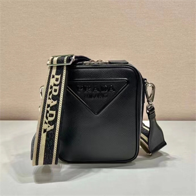 Prada Saffiano Leather shoulder bag In Black 2VH154
