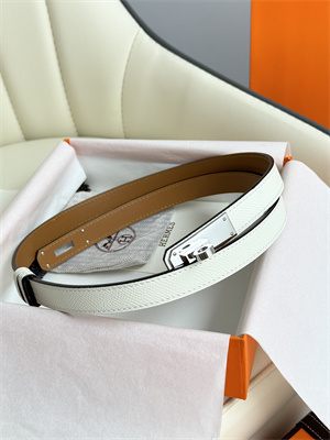 Hermes Kelly 18 Belt Epsom Leather Silver Hardware White