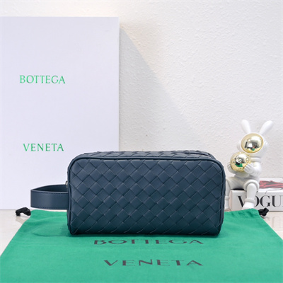 BV Intrecciato Travel Pouch In Calfskin Navy