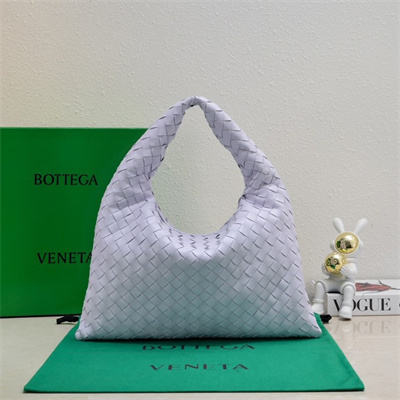 BV Small Hop Shoulder Bag In Calfskin