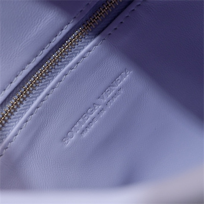 BV Small Hop Shoulder Bag In Calfskin