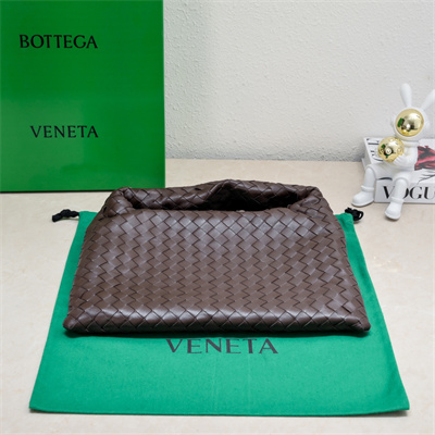 BV Small Hop Shoulder Bag In Calfskin