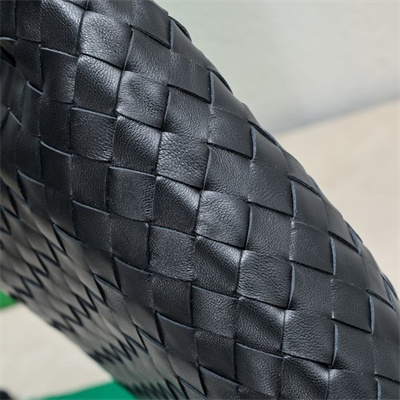 BV Small Hop Shoulder Bag In Calfskin