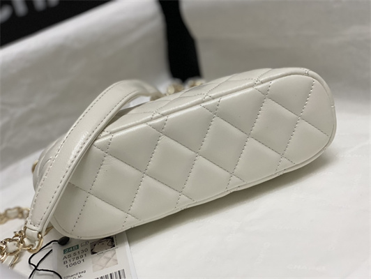 Cha.nel Small Tote Shiny Lambskin & Gold-Tone Metal White AS5130