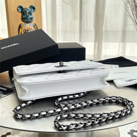 Cha.nel Trendy CC Wallet On Chain So Black In White Lambskin A80982