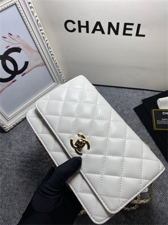 Cha.nel Trendy CC Wallet On Chain Lambskin Gold Tone Metal In White A80982