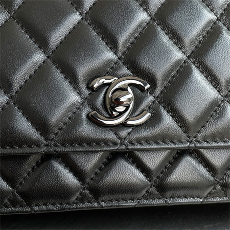 Cha.nel Trendy CC Wallet On Chain So Black In Black Lambskin A80982