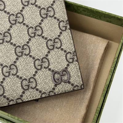 Gu.cci GG passport case with Brown interior Supreme Canvas 795229