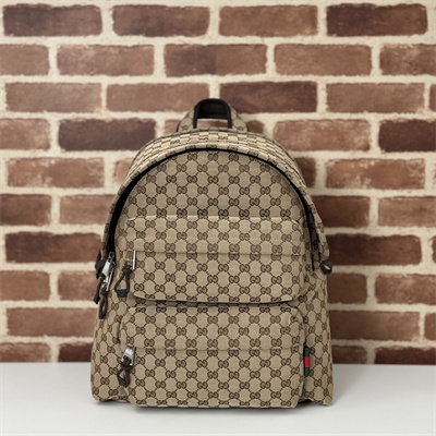 Gu.cci Medium backpack with Gucci logo 800265
