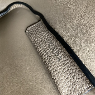 Prada Medium Leather Tote 1BG335