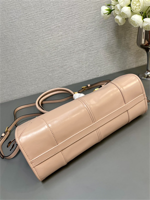 Prada Medium leather handbag 1BA426