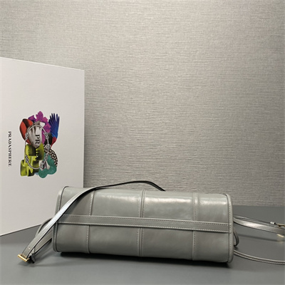 Prada Medium leather handbag 1BA426