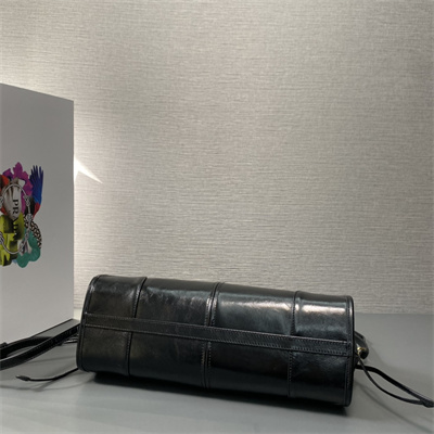 Prada Medium leather handbag 1BA426