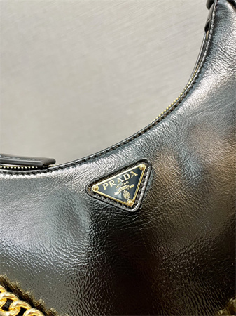 Prada Re-Edition Shinny Wrinkled Leather mini-bag Black 1BC204