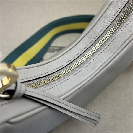 Gu.cci Attache small shoulder bag Leather Grey 699409