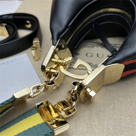 Gu.cci Attache small shoulder bag Leather Black 699409