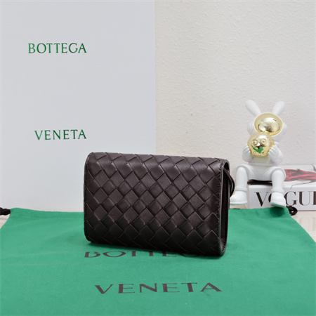 BV Andiamo Large Flap Wallet Lambskin Fondant