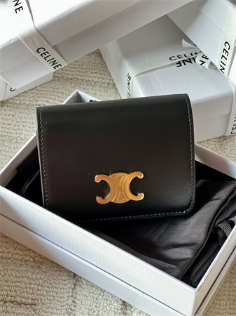 Celine TRIOMPHE COMPACT WALLET in Shiny calfskin Black