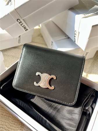 Celine TRIOMPHE COMPACT WALLET in Shiny calfskin Black