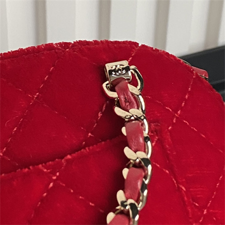 Chanel Clutch With Chain Woolen Fabric Gold Tone Metal Red AP3354